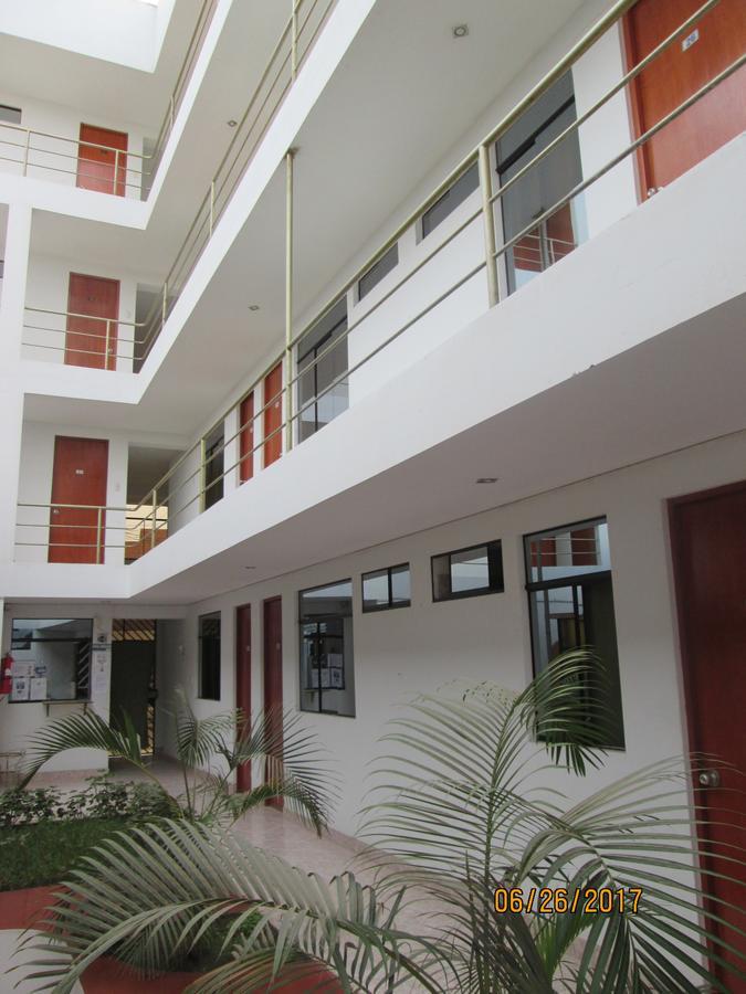 Hostal Caprichos Huacho Exterior foto